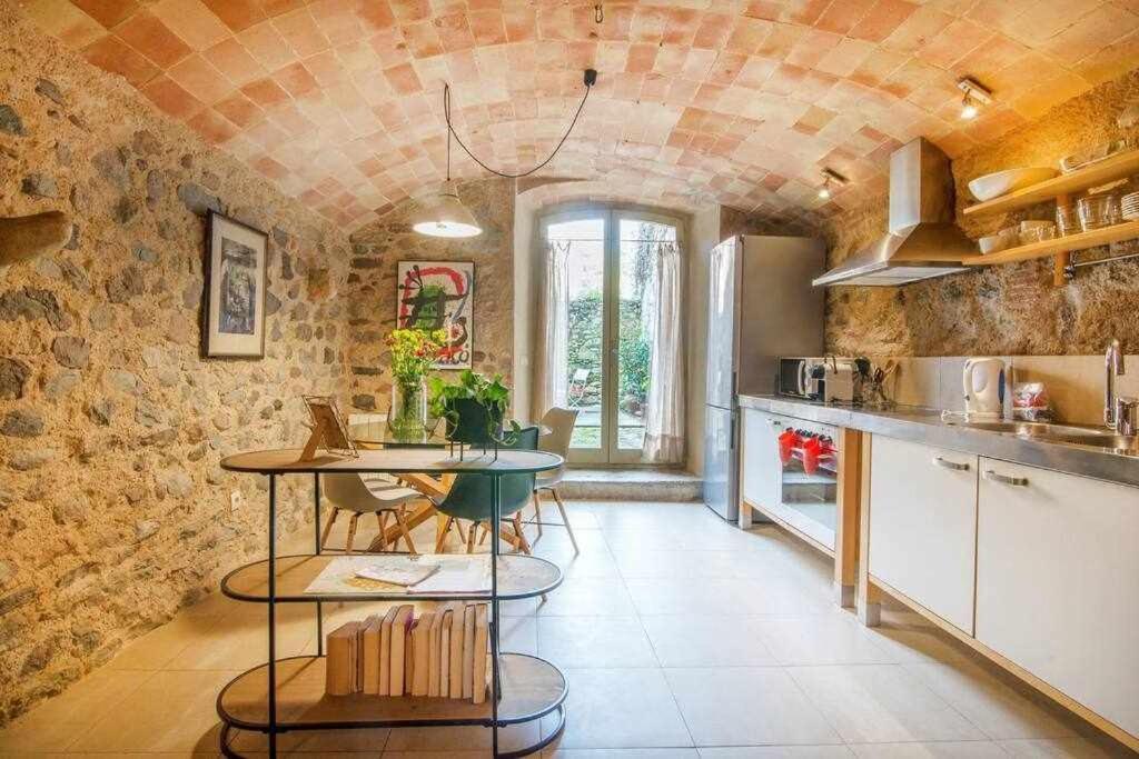 Apartamento Banos Arabes Con Jardin Girona Dış mekan fotoğraf
